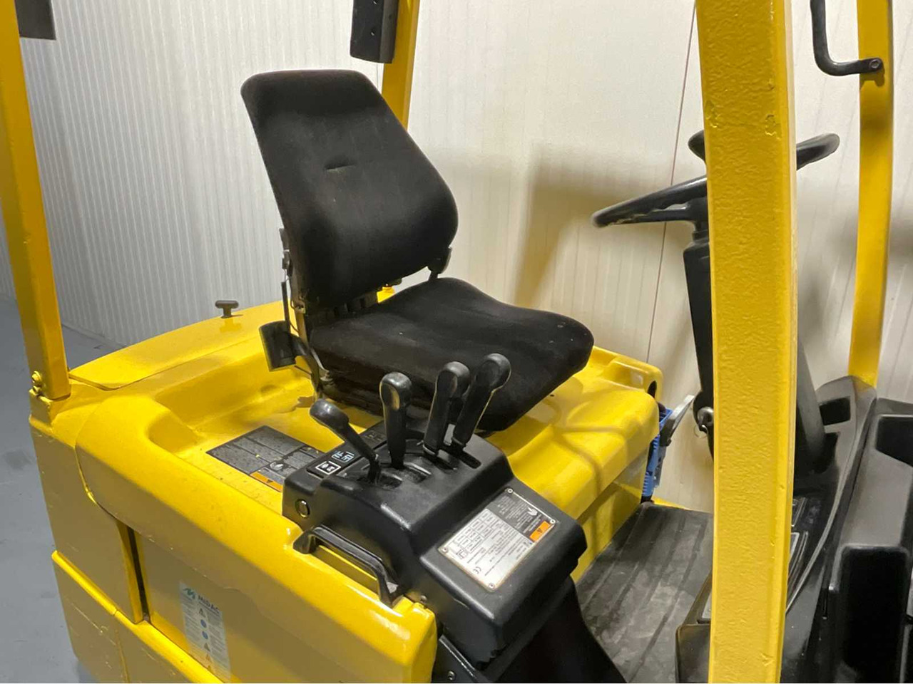 Carretilla elevadora HYSTER ELECTRIC FORKLIFT -3.8M MAST, FORK POSITIONER - J1.60XMT - FORKLIFT, BATTERY CHARGER: foto 15 Carretilla elevadora HYSTER ELECTRIC FORKLIFT -3.8M MAST, FORK POSITIONER - J1.60XMT - FORKLIFT, BATTERY CHARGER: foto 15