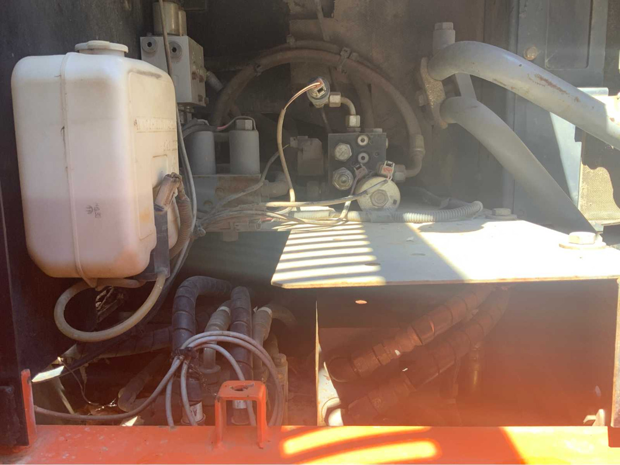 Excavadora de ruedas Hitachi ZX 160W: foto 29