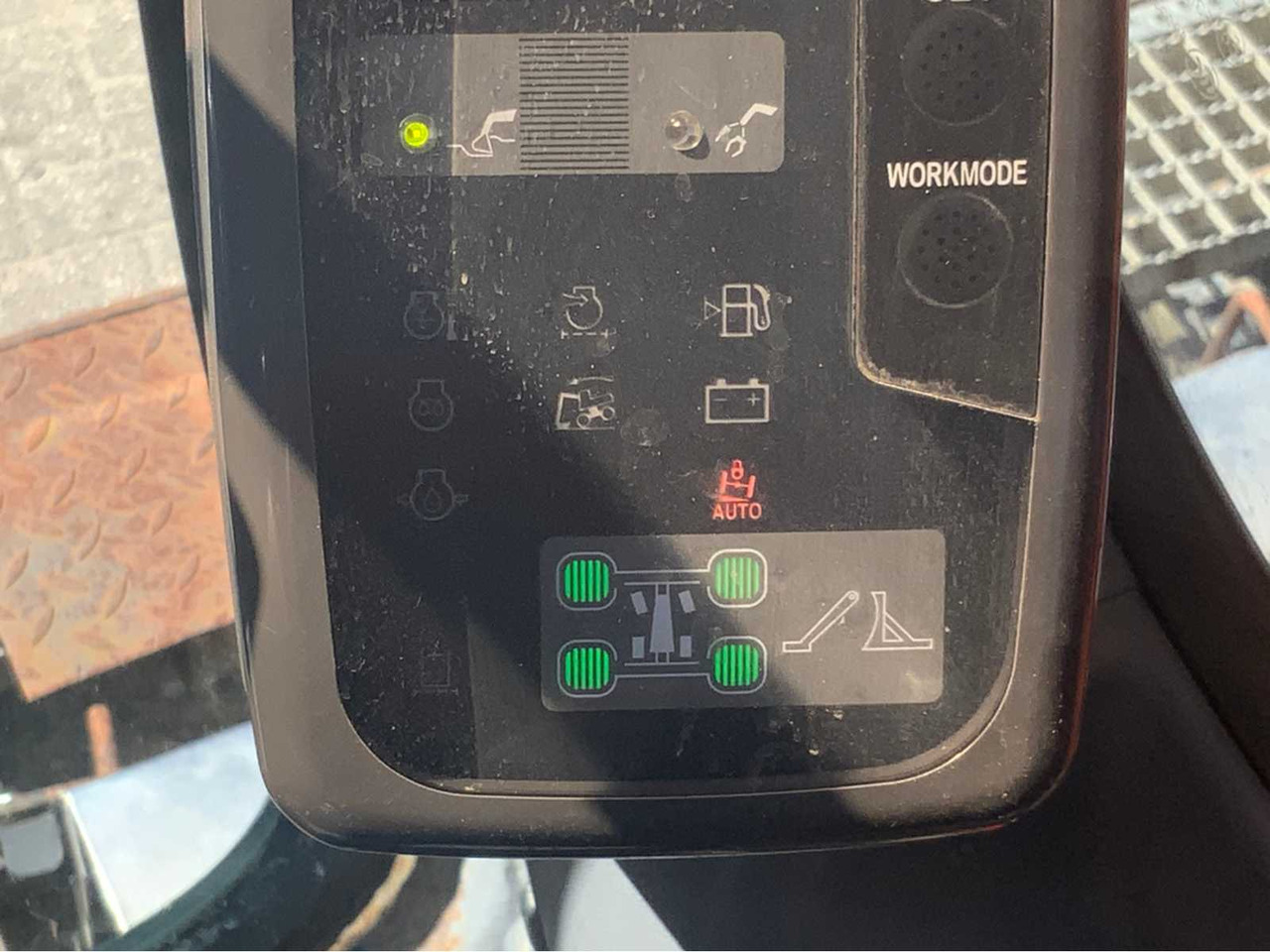 Excavadora de ruedas Hitachi ZX 160W: foto 15