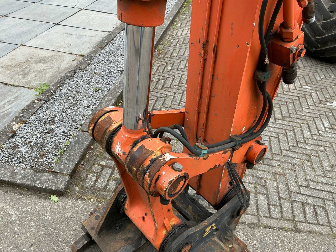 Excavadora de ruedas Hitachi ZX140W-3: foto 32