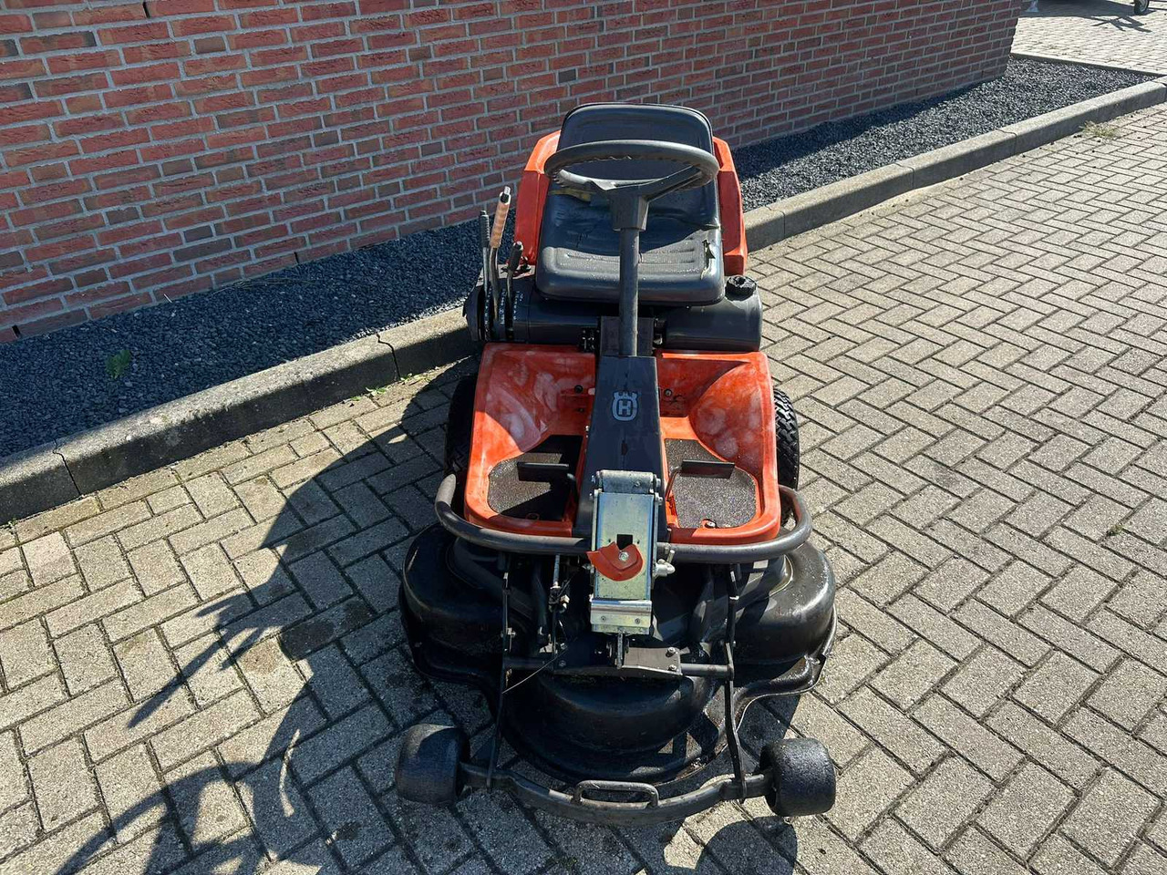 Husqvarna rider 11 - Cortacésped: foto 4 Husqvarna rider 11 - Cortacésped: foto 4