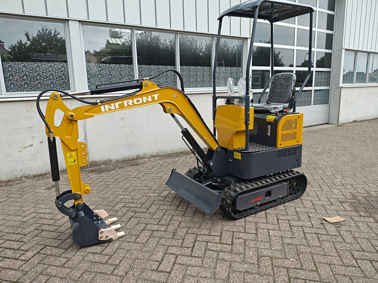 INFRONT - 2025 - YFE12 - MINI EXCAVATOR - Miniexcavadora: foto 1 INFRONT - 2025 - YFE12 - MINI EXCAVATOR - Miniexcavadora: foto 1