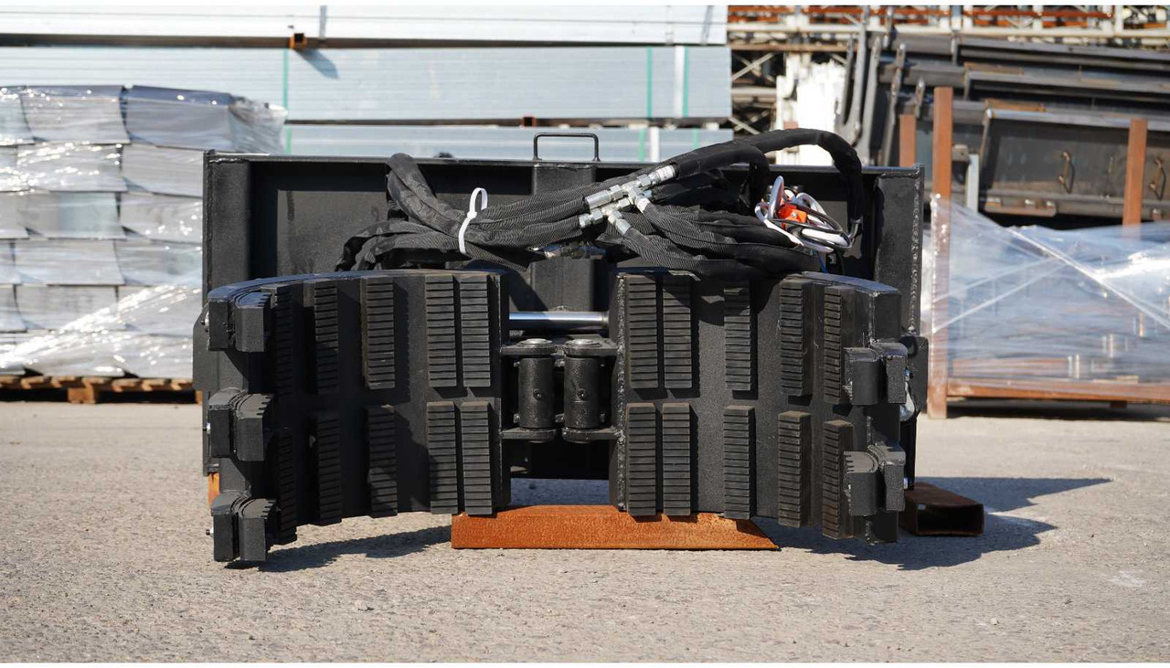 Rhino-cross Grapple claw - Implemento para Maquinaria de construcción: foto 4 Rhino-cross Grapple claw - Implemento para Maquinaria de construcción: foto 4