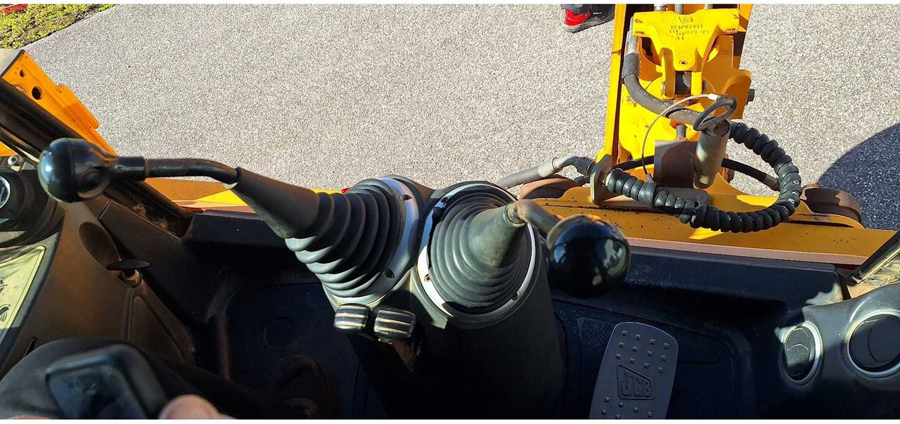 Retroexcavadora JCB - 3CX - BACKHOE LOADER - 2004: foto 14 Retroexcavadora JCB - 3CX - BACKHOE LOADER - 2004: foto 14