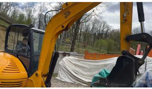 JCB 8056 - TRACKED EXCAVATOR - 2011 - Excavadora: foto 2 JCB 8056 - TRACKED EXCAVATOR - 2011 - Excavadora: foto 2