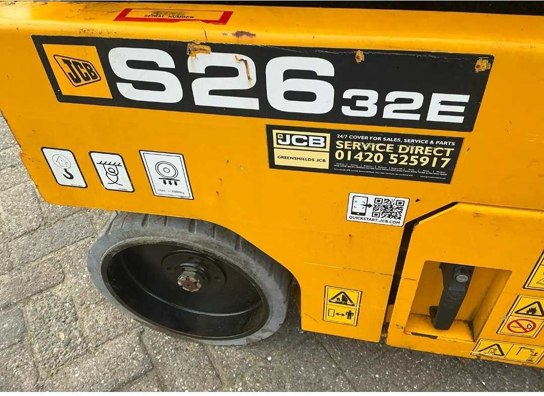 Plataforma elevadora JCB: foto 6