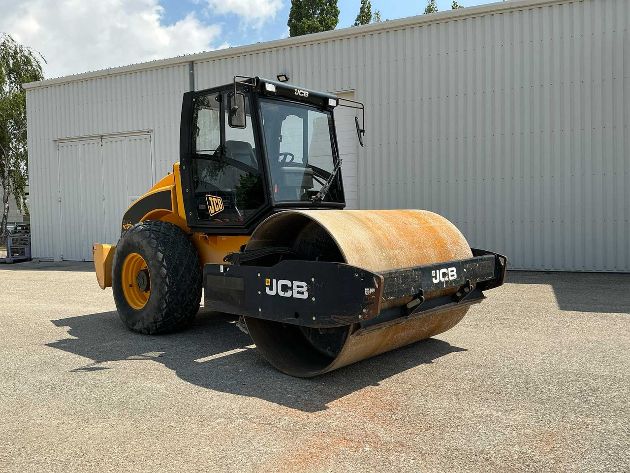 JCB VM115 - Apisonadora de asfalto: foto 1 JCB VM115 - Apisonadora de asfalto: foto 1