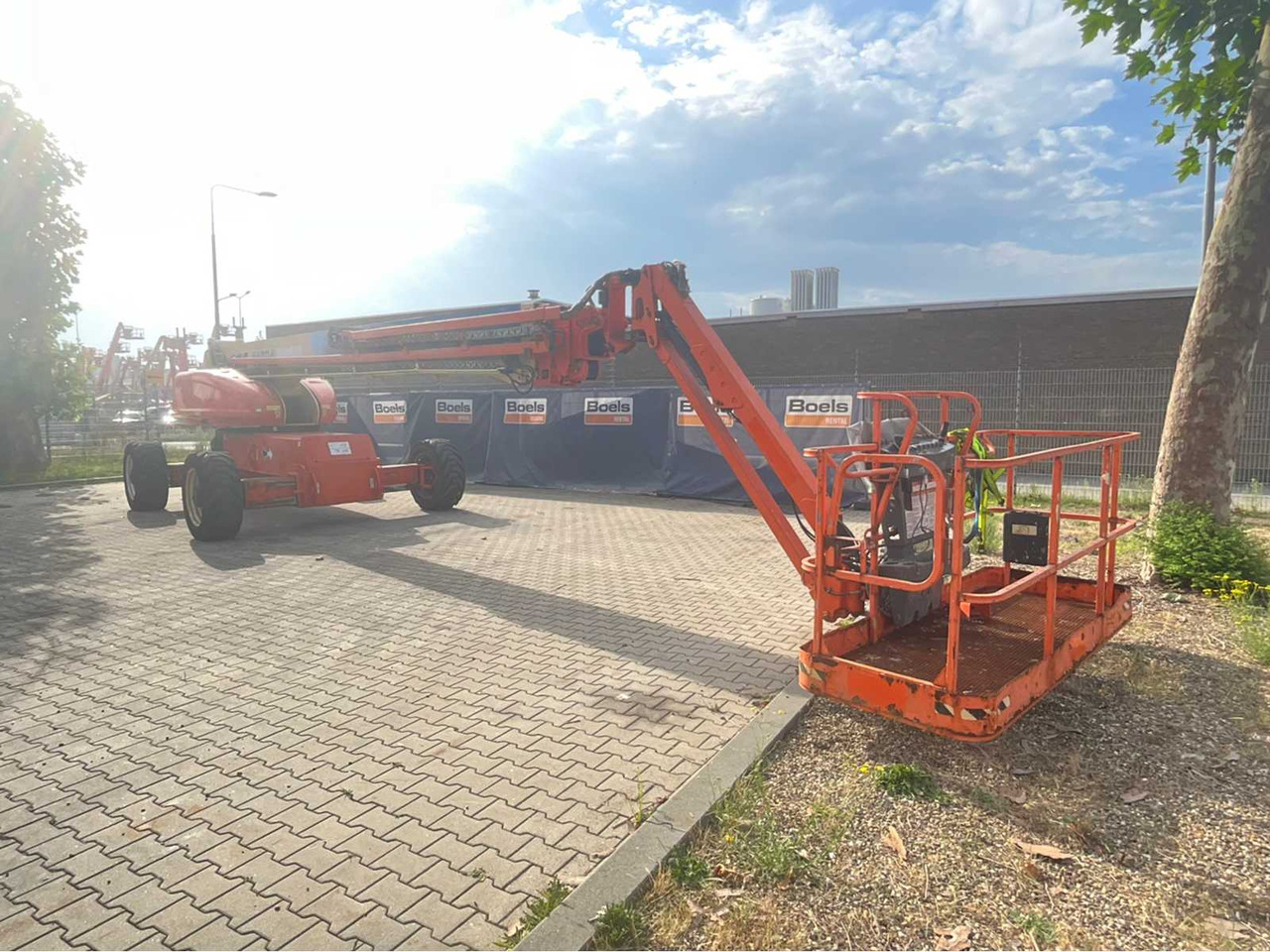 JLG 1350SJP Ultra Boom - Plataforma elevadora: foto 1 JLG 1350SJP Ultra Boom - Plataforma elevadora: foto 1