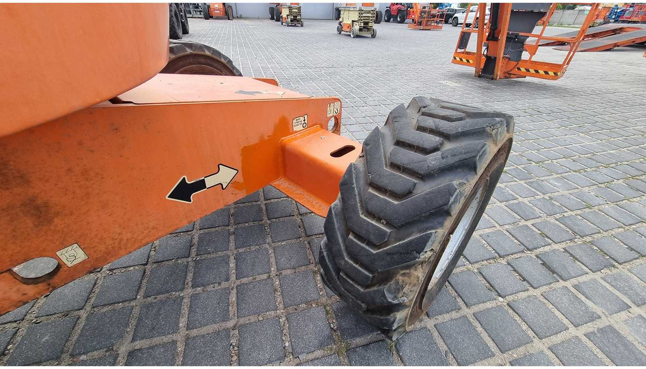 Plataforma elevadora JLG 460SJ: foto 13