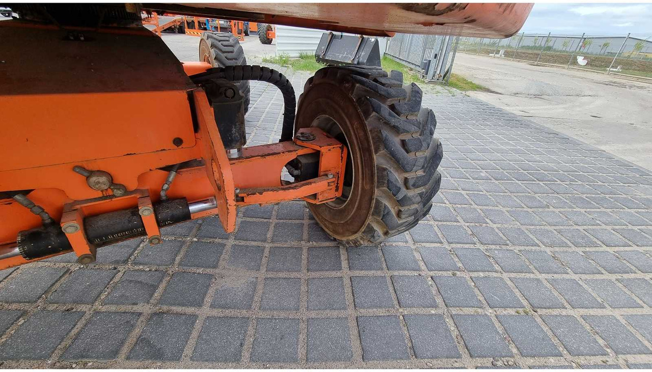 Plataforma elevadora JLG 460SJ: foto 9