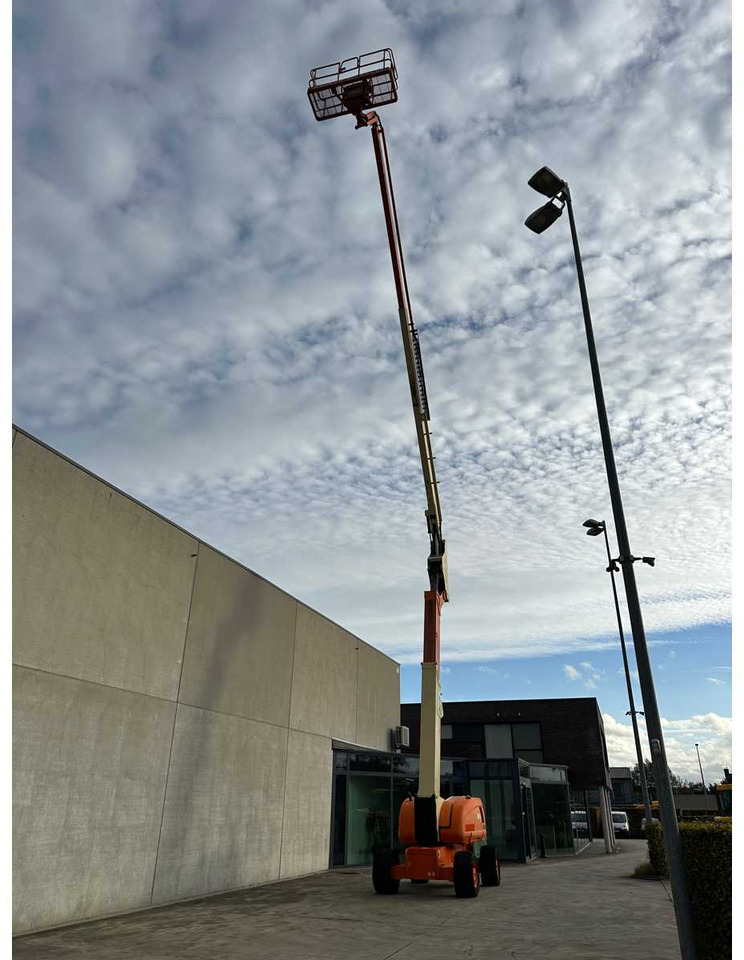 Plataforma elevadora JLG - 800AJ - TELESCOPE - ARTICULATED ARM: foto 37 Plataforma elevadora JLG - 800AJ - TELESCOPE - ARTICULATED ARM: foto 37