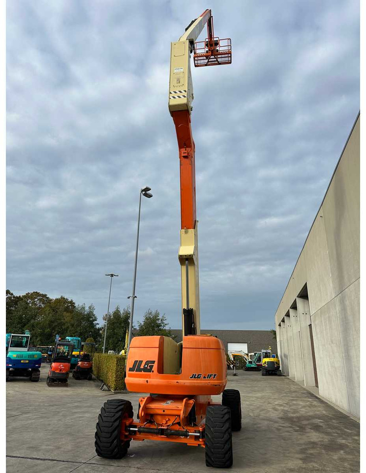Plataforma elevadora JLG - 800AJ - TELESCOPE - ARTICULATED ARM: foto 43 Plataforma elevadora JLG - 800AJ - TELESCOPE - ARTICULATED ARM: foto 43