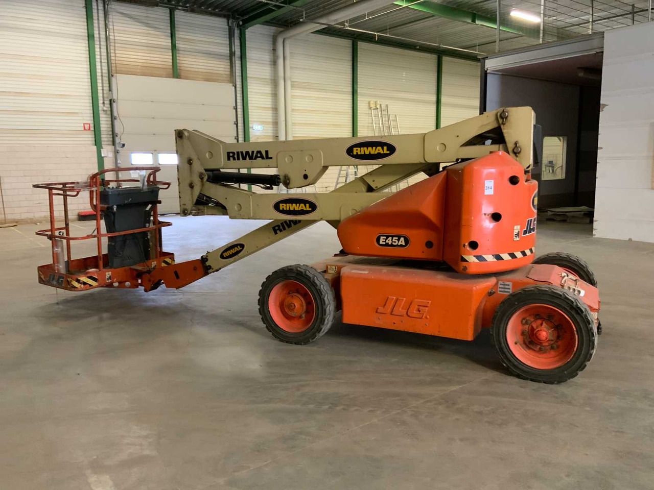 JLG E45A - Plataforma elevadora: foto 1 JLG E45A - Plataforma elevadora: foto 1