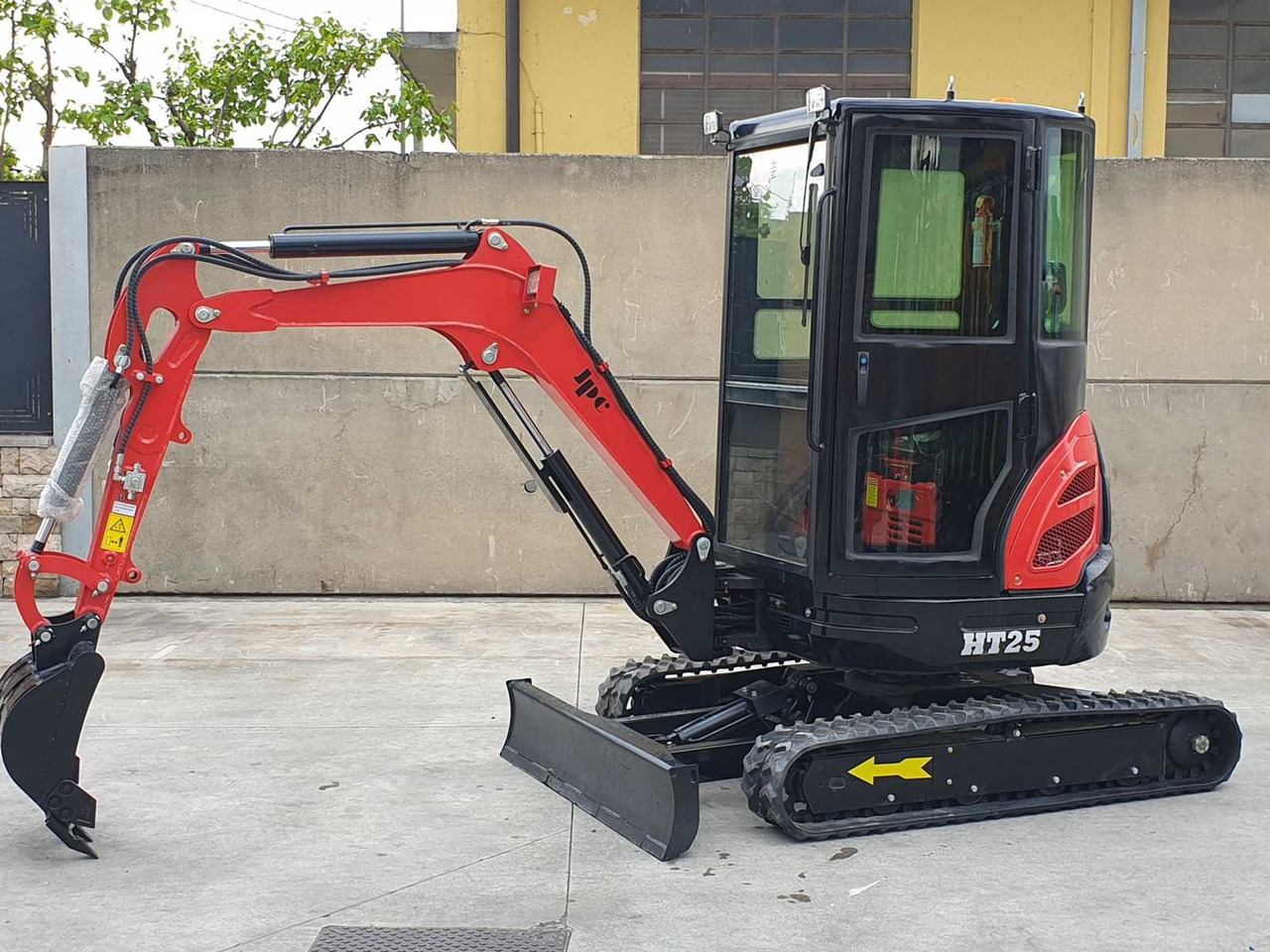 JPC - Miniexcavadora: foto 1 JPC - Miniexcavadora: foto 1
