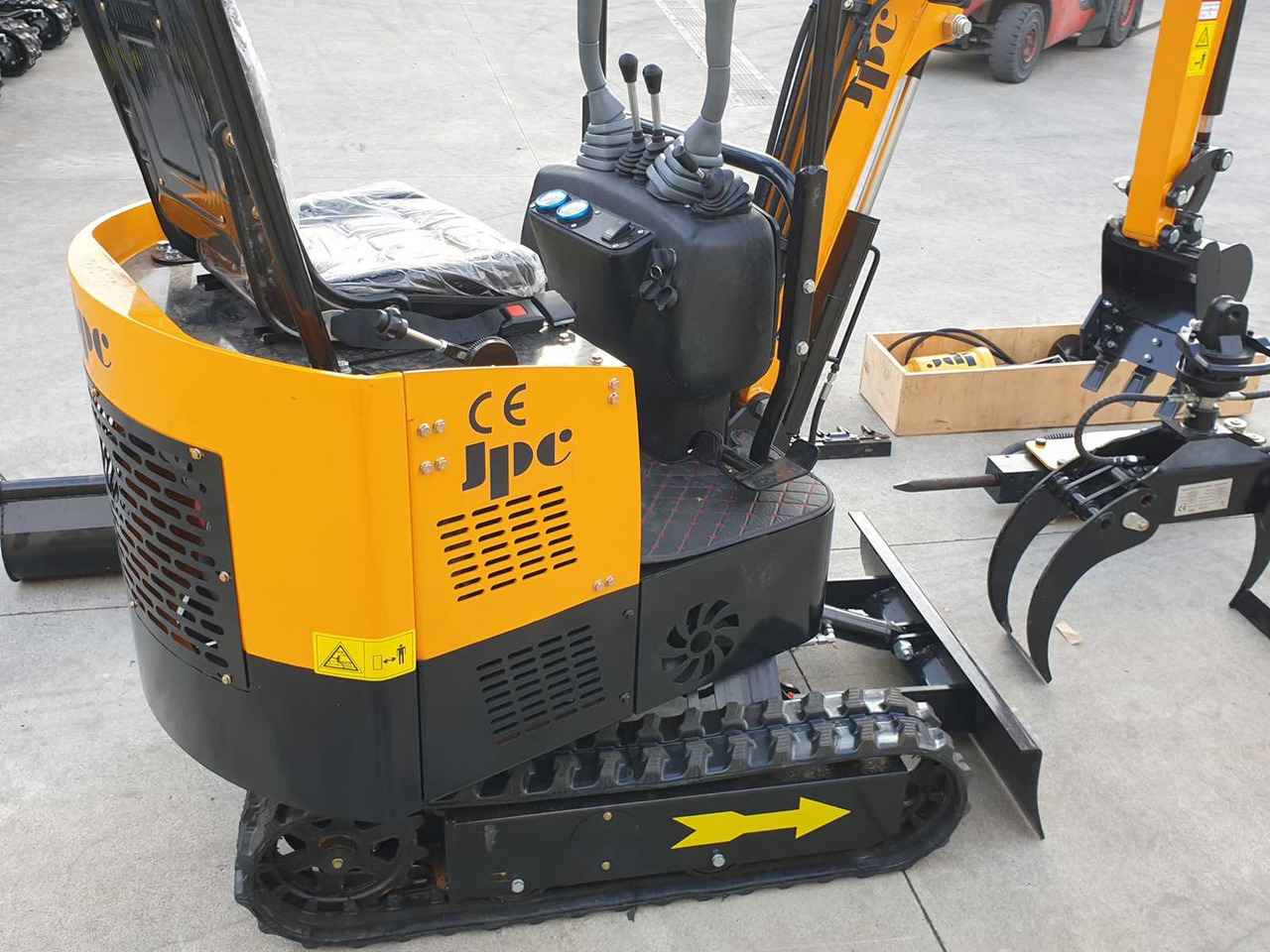 Miniexcavadora JPC: foto 17