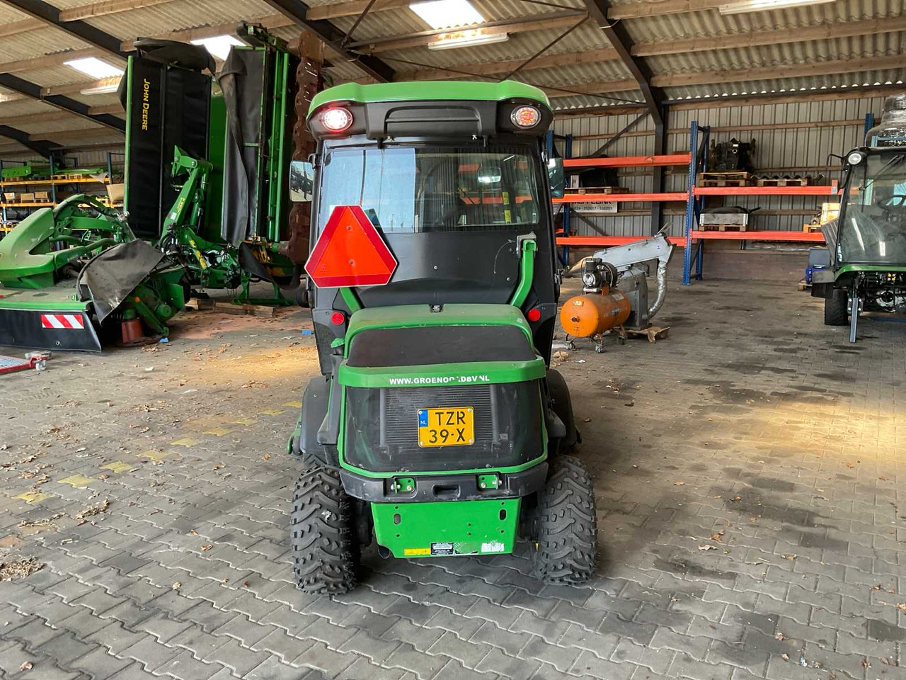 John Deere 1585 TerrainCut - Cortacésped: foto 4 John Deere 1585 TerrainCut - Cortacésped: foto 4