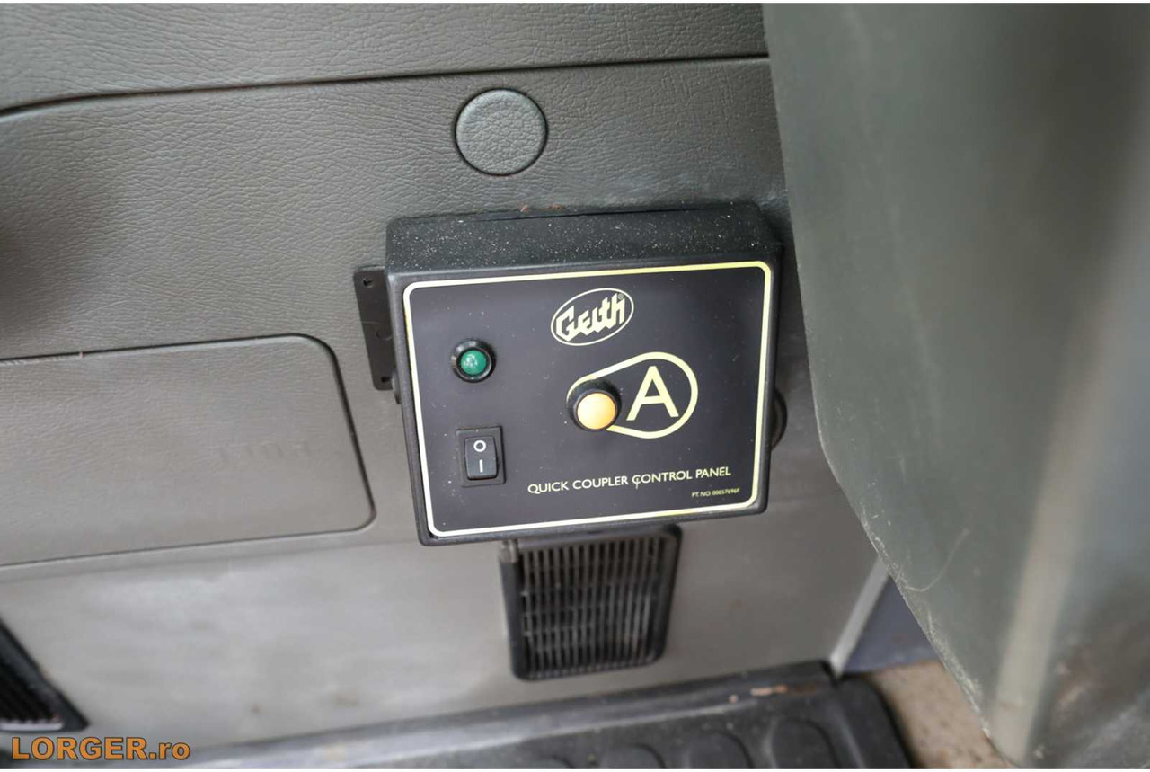 Excavadora KOMATSU PC 340 LC-6K CRAWLER EXCAVATOR: foto 20