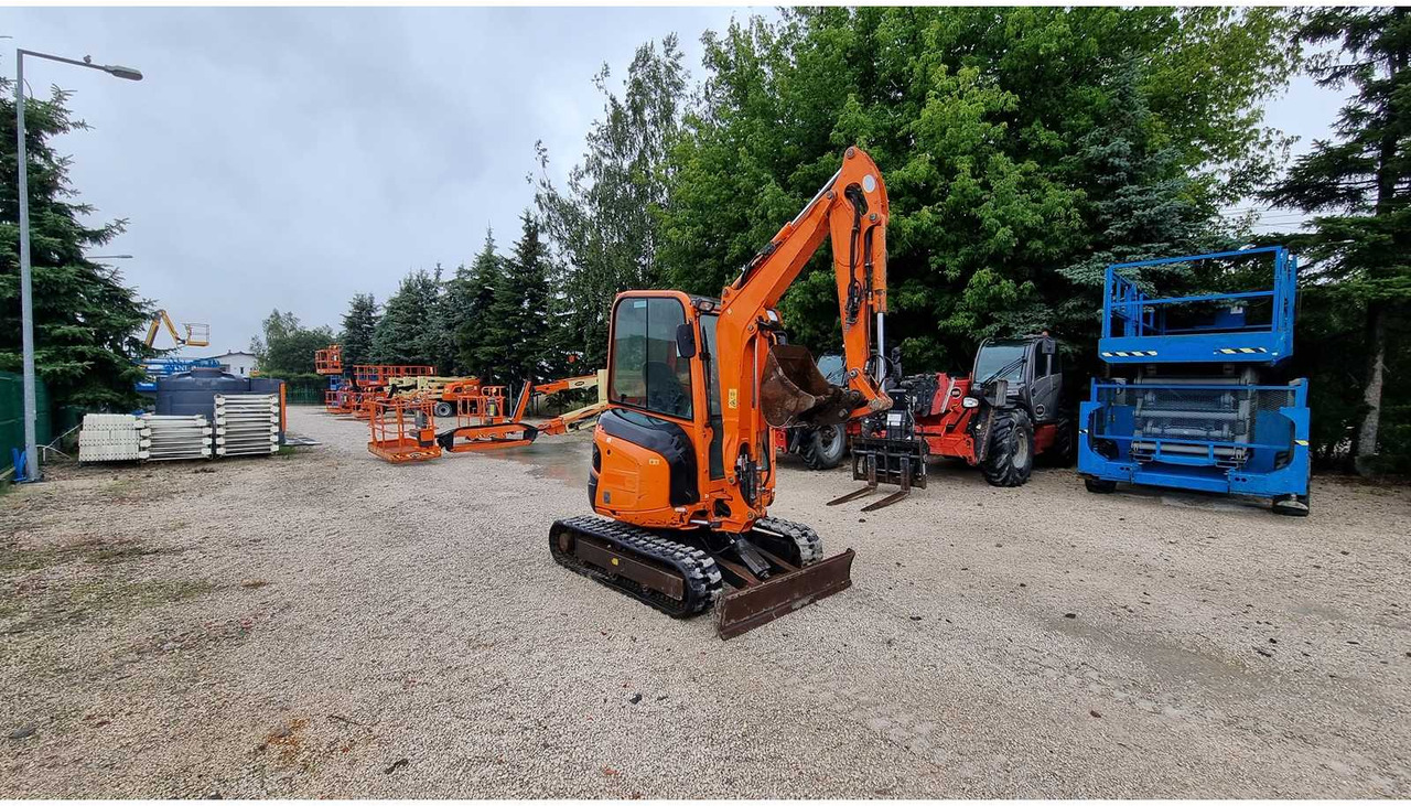 KUBOTA U27-4 - Miniexcavadora: foto 4 KUBOTA U27-4 - Miniexcavadora: foto 4