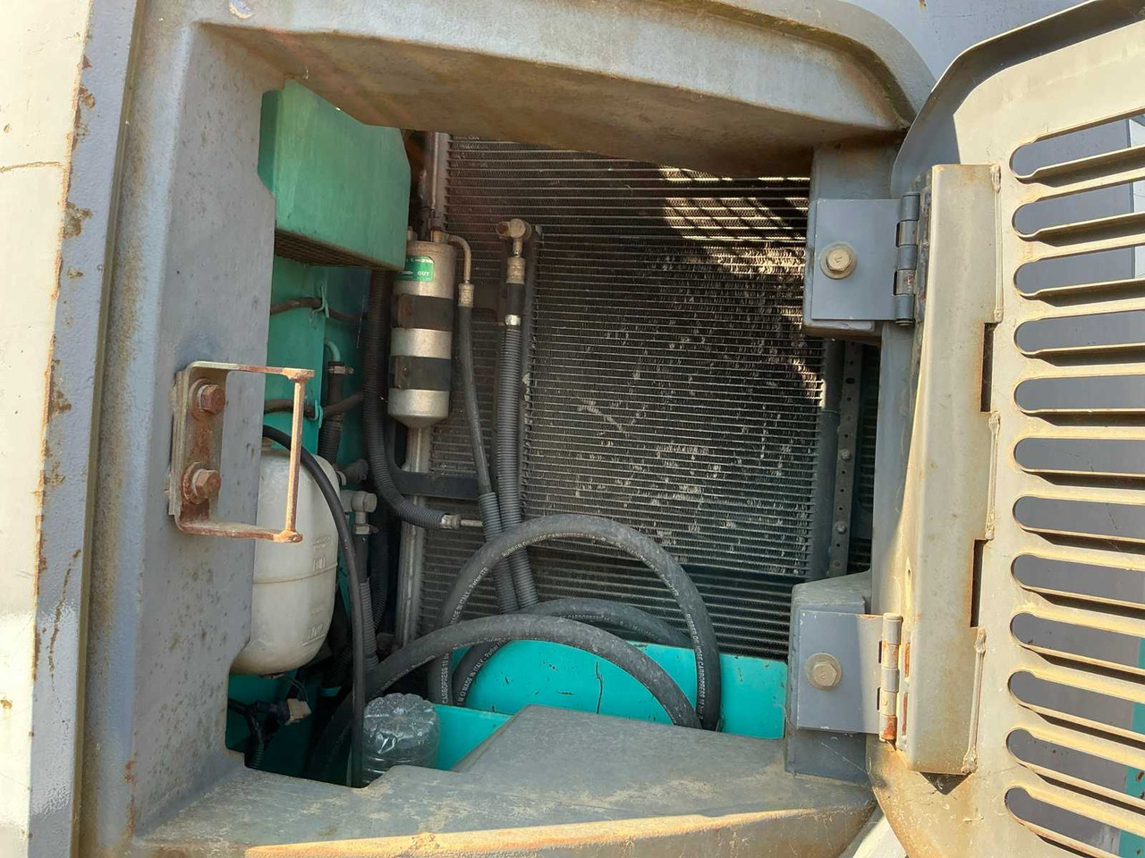 Excavadora de cadenas Kobelco SK235SR: foto 12