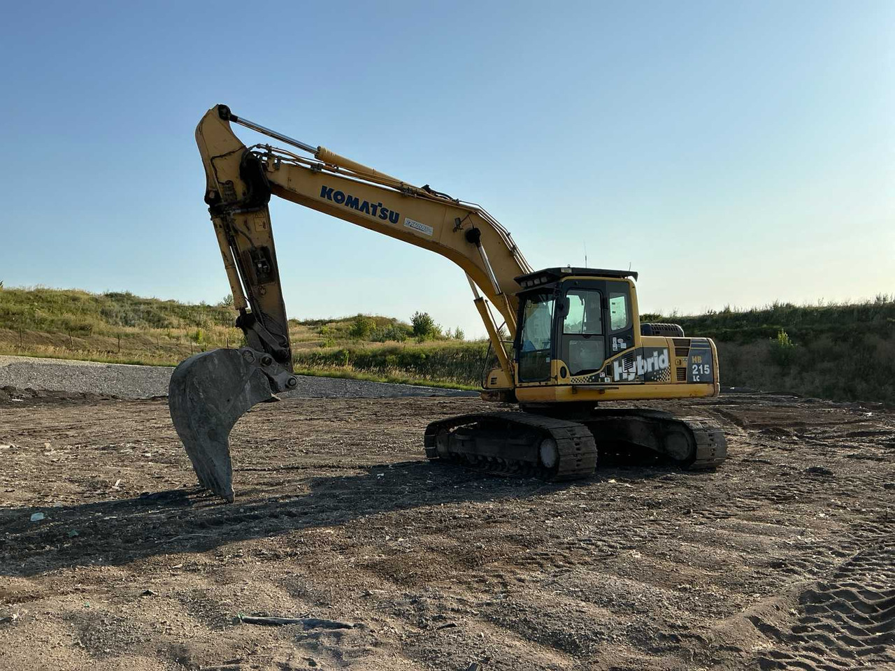 Komatsu HB215 Hybrid - Excavadora de cadenas: foto 1 Komatsu HB215 Hybrid - Excavadora de cadenas: foto 1