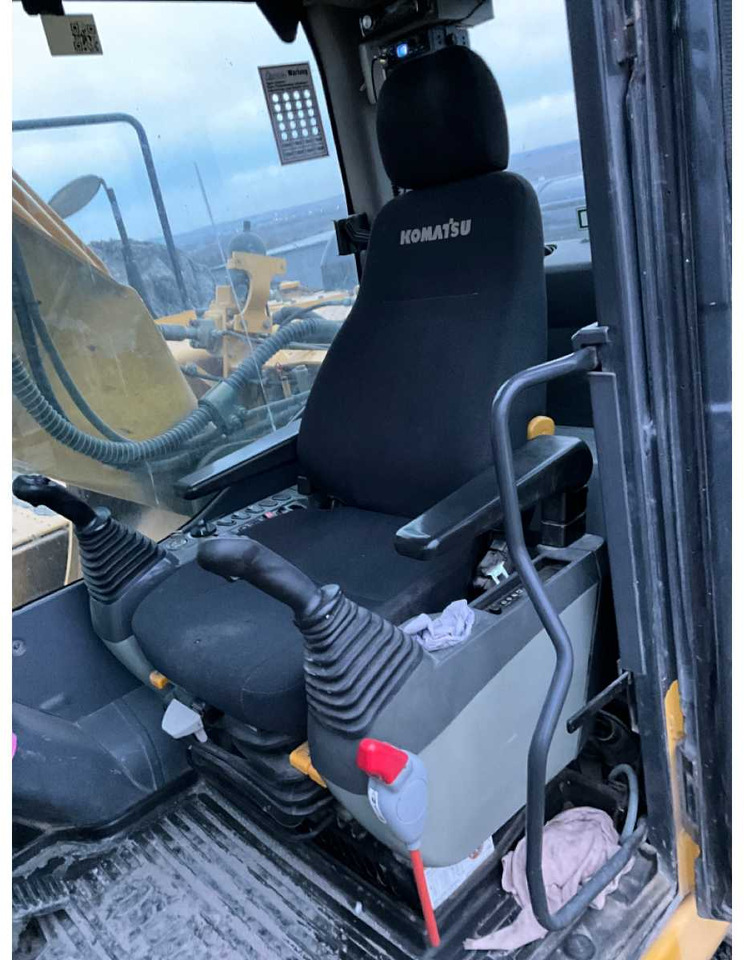 Komatsu HB215LC-1 - Excavadora de cadenas: foto 5 Komatsu HB215LC-1 - Excavadora de cadenas: foto 5