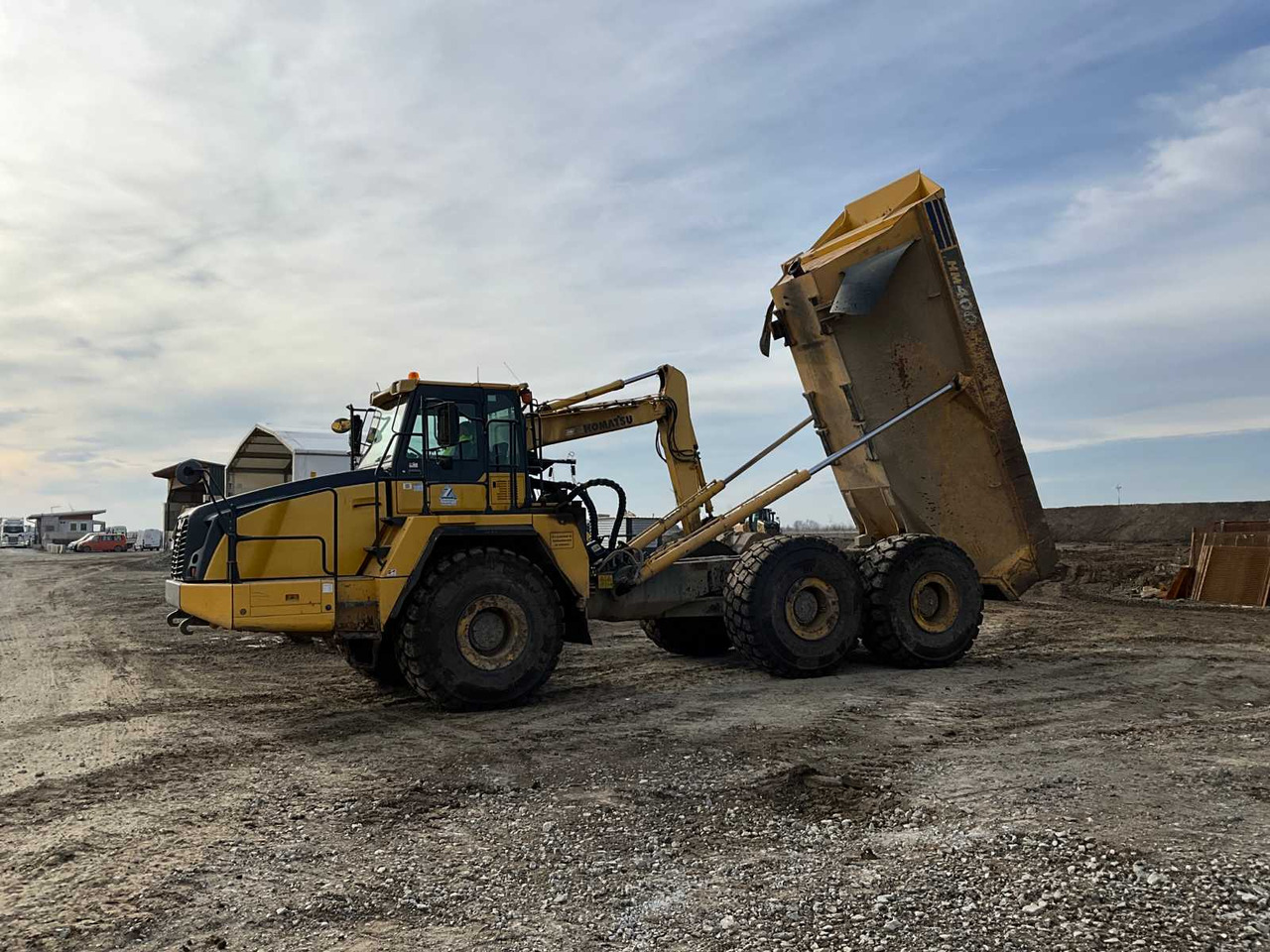 Komatsu HM400-3 - Dúmper: foto 1 Komatsu HM400-3 - Dúmper: foto 1