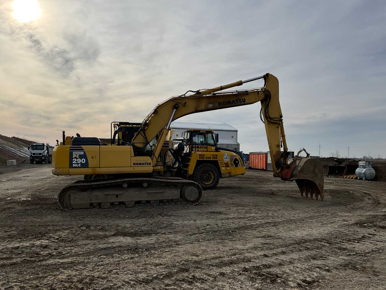 Komatsu PC290NLC-8 - Excavadora de cadenas: foto 1 Komatsu PC290NLC-8 - Excavadora de cadenas: foto 1