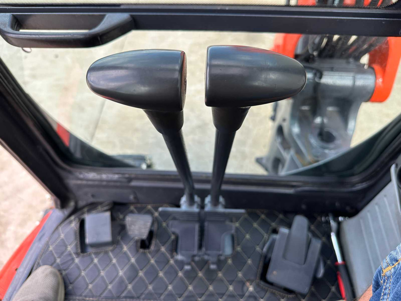 Excavadora de cadenas Kubota KX155-3: foto 33