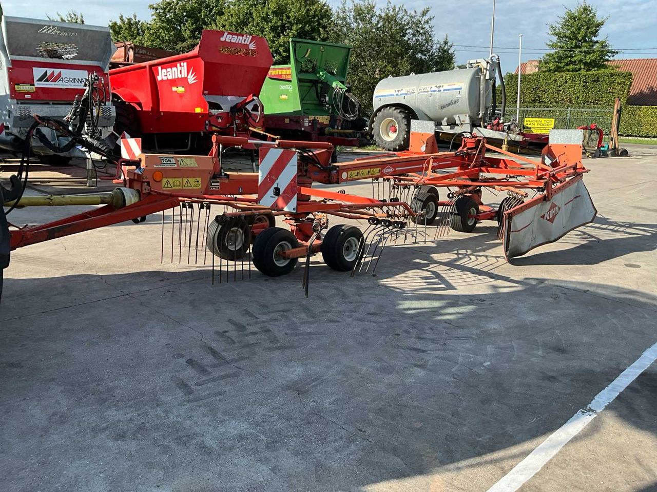 Kuhn GA 6000 - Maquinaria de henificación: foto 1 Kuhn GA 6000 - Maquinaria de henificación: foto 1