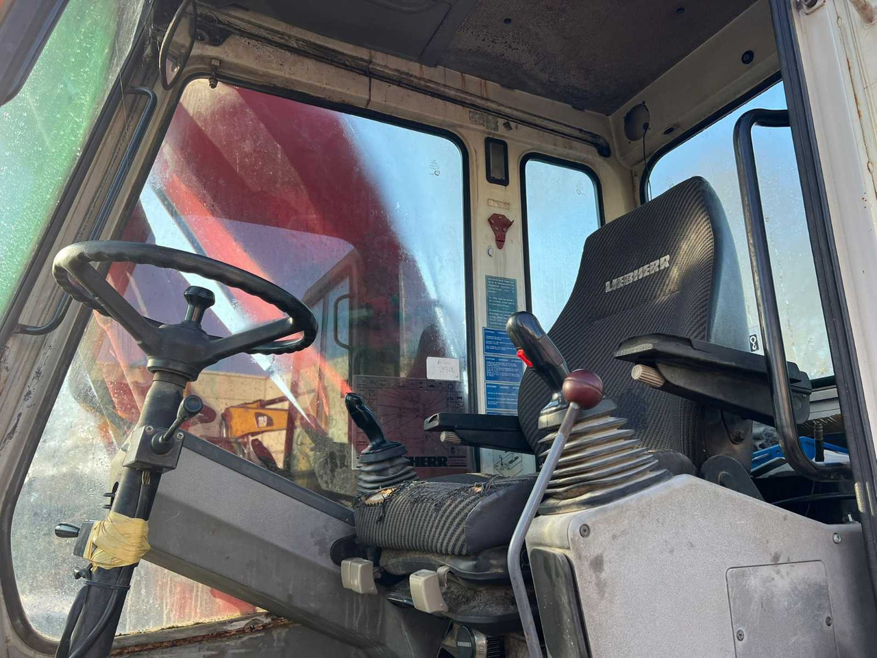 Excavadora de ruedas Liebherr A902: foto 6
