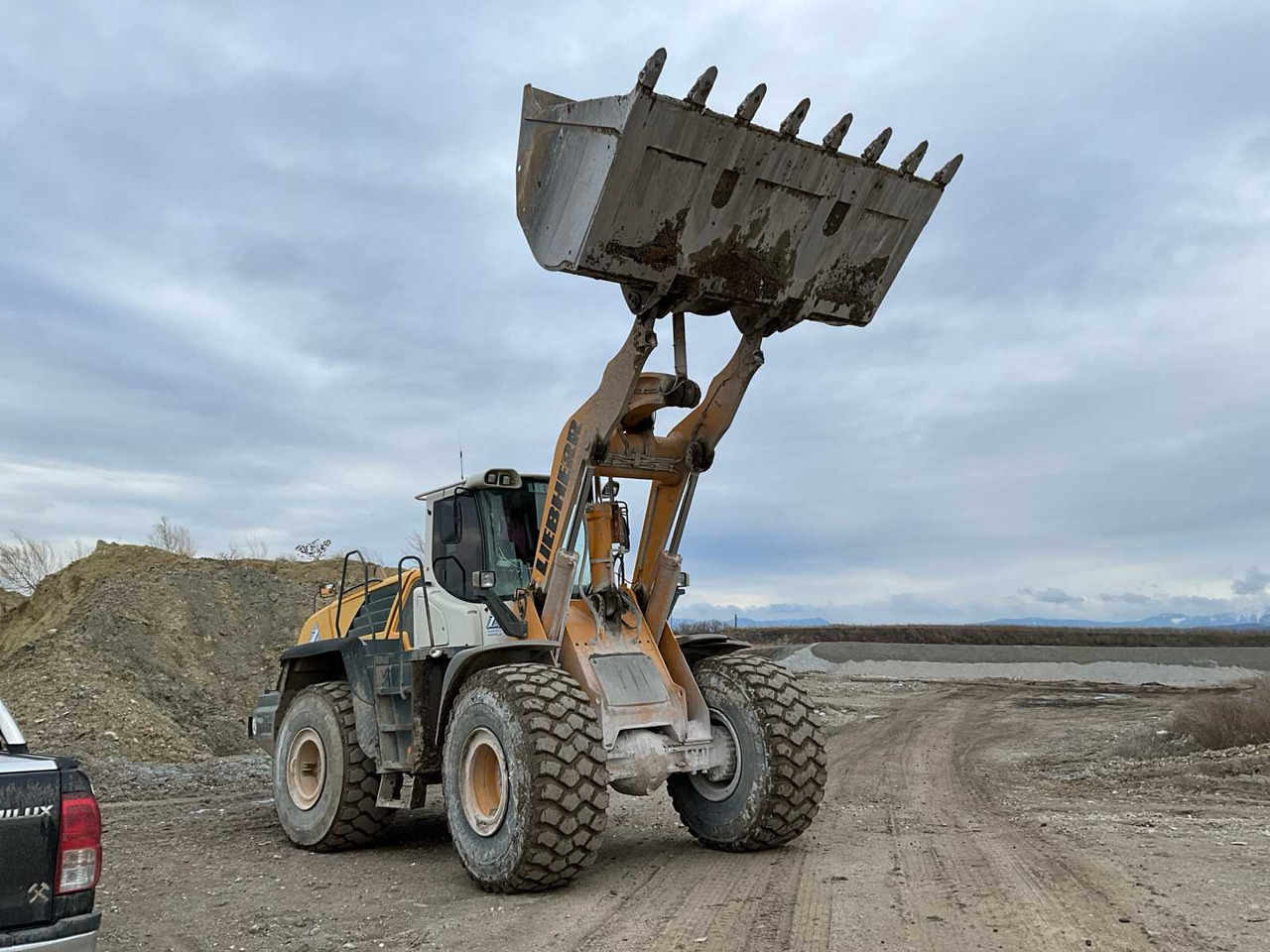 Liebherr L576 - Cargadora de ruedas: foto 1 Liebherr L576 - Cargadora de ruedas: foto 1