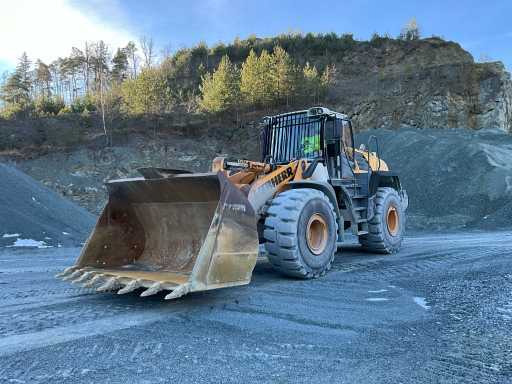 Liebherr L580 - Cargadora de ruedas: foto 2 Liebherr L580 - Cargadora de ruedas: foto 2