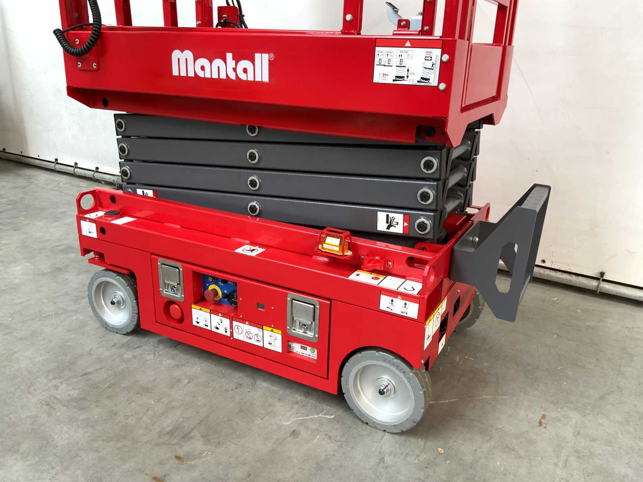 Plataforma elevadora MANTALL XE-60 MINI - SCISSOR LIFT AERIAL PLATFORM 6.4M 2024: foto 7 Plataforma elevadora MANTALL XE-60 MINI - SCISSOR LIFT AERIAL PLATFORM 6.4M 2024: foto 7
