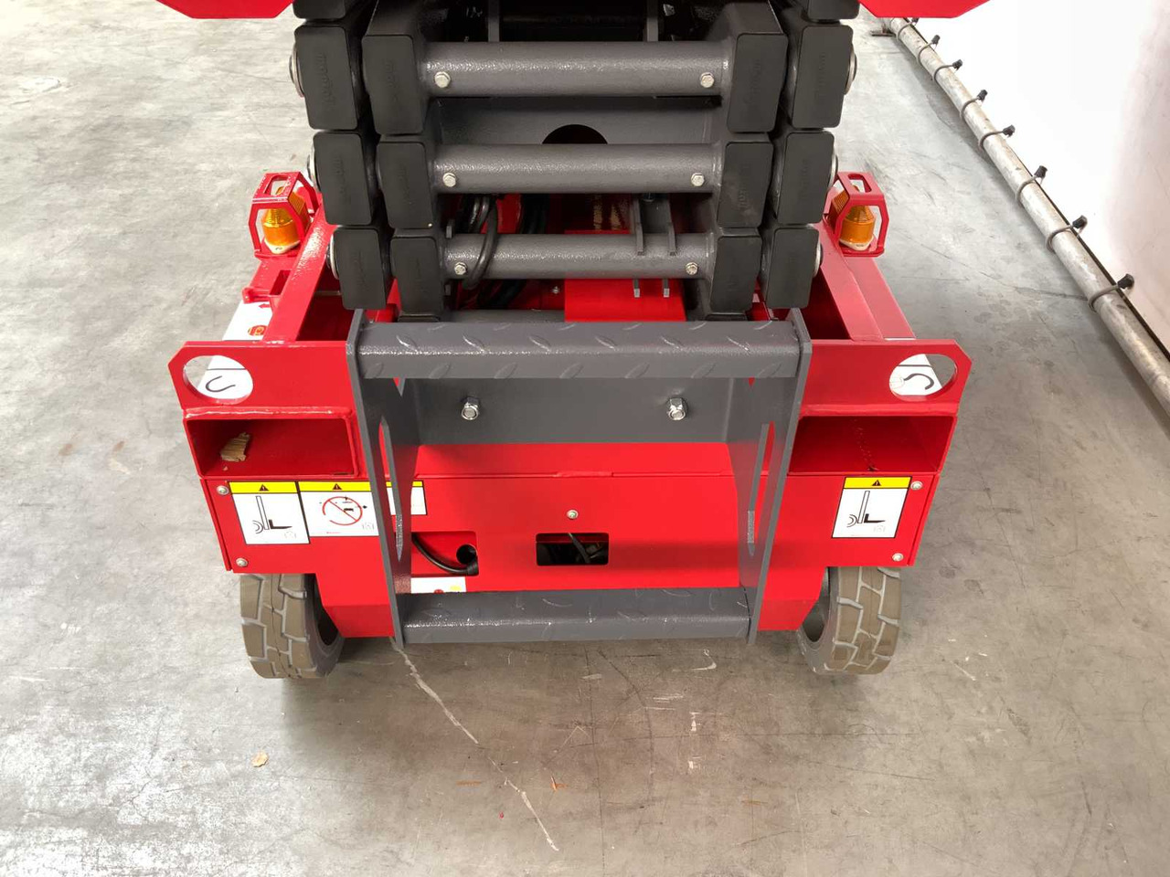 Plataforma elevadora MANTALL XE-60 MINI - SCISSOR LIFT AERIAL PLATFORM 6.4M 2024: foto 26 Plataforma elevadora MANTALL XE-60 MINI - SCISSOR LIFT AERIAL PLATFORM 6.4M 2024: foto 26