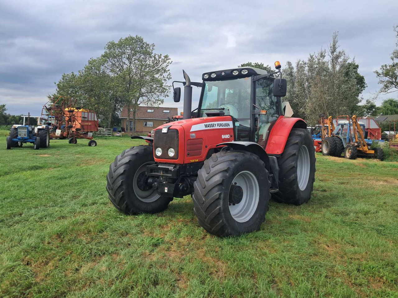 Massey ferguson 6480 - Tractor: foto 1 Massey ferguson 6480 - Tractor: foto 1