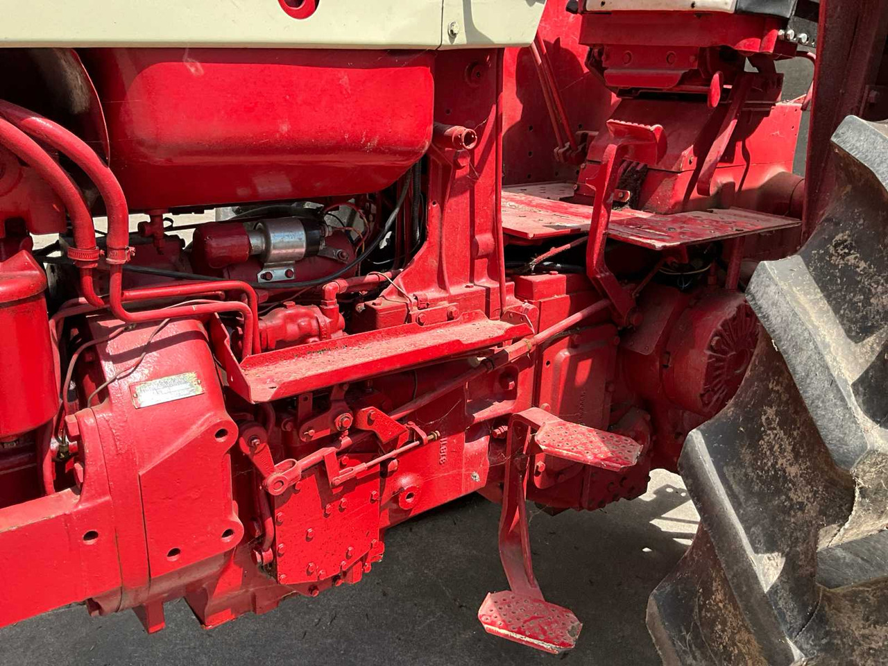 Tractor Mc cormick international F 806 D: foto 11