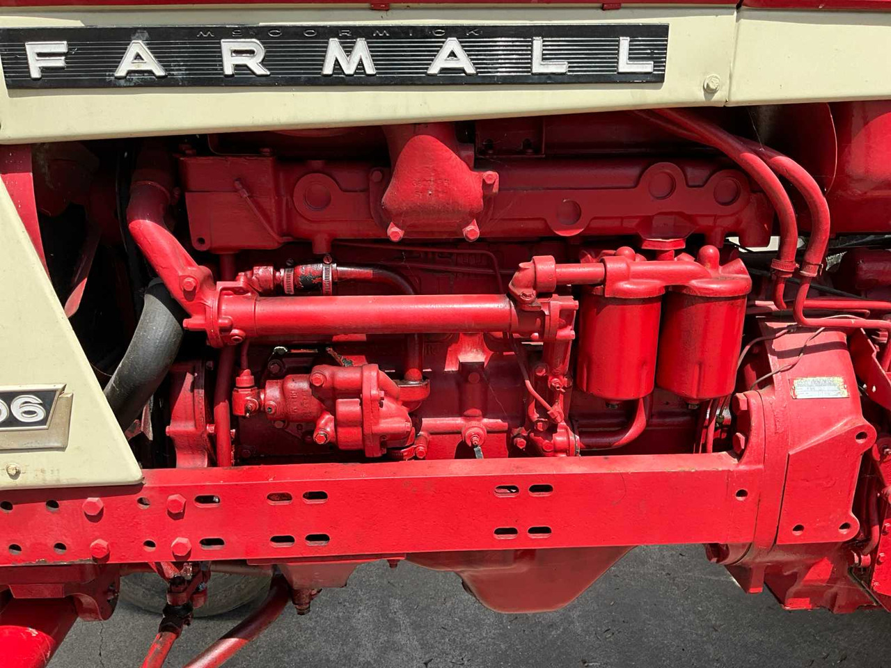 Tractor Mc cormick international F 806 D: foto 10