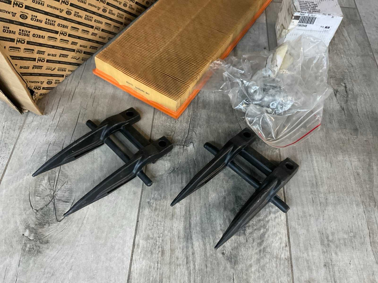 NEW HOLLAND CX 8060 COMBINE HARVESTER PARTS - Cosechadora de granos: foto 2 NEW HOLLAND CX 8060 COMBINE HARVESTER PARTS - Cosechadora de granos: foto 2