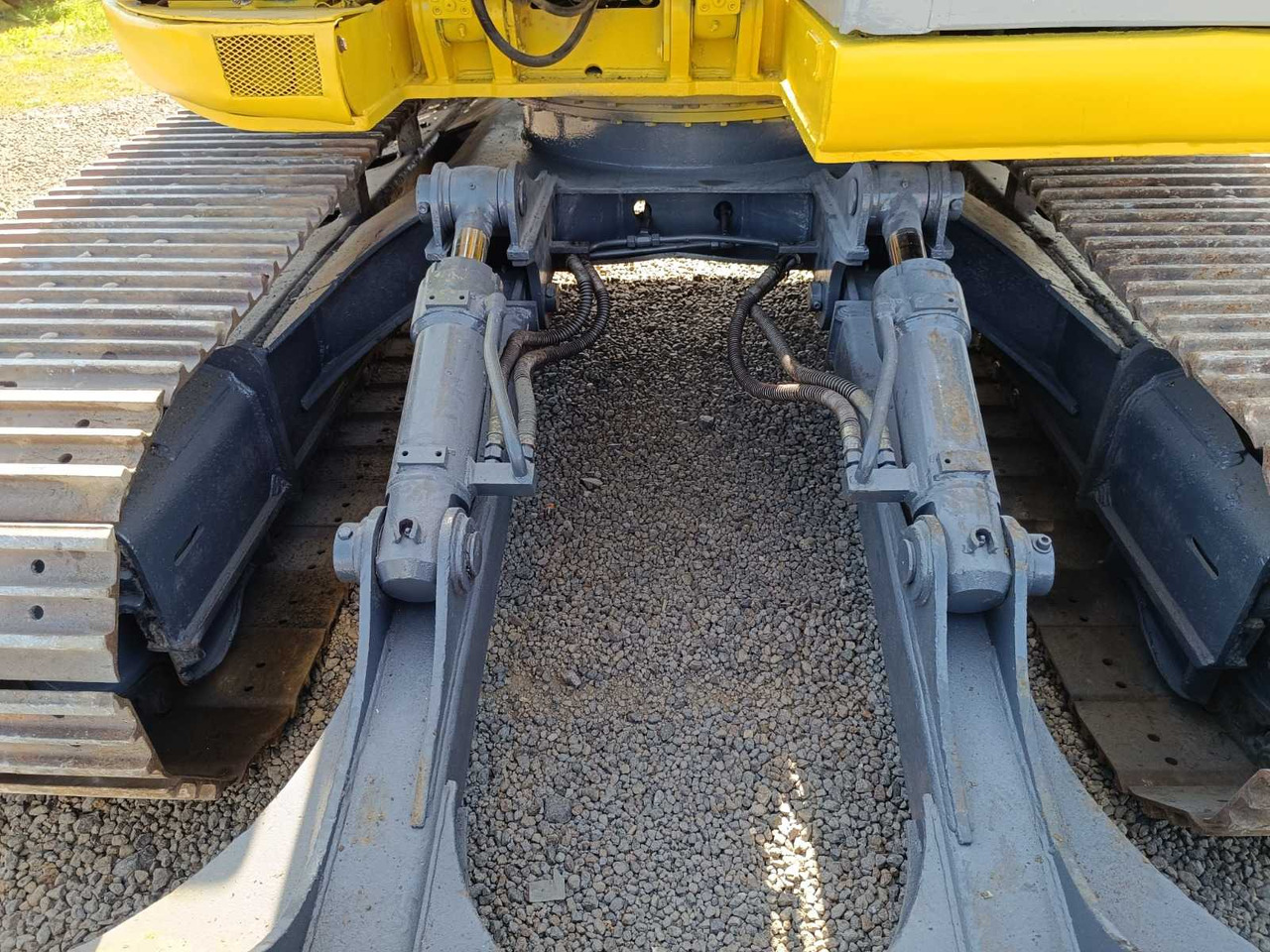 Excavadora NEW HOLLAND KOBELCO - E-135-SR - TRACKED EXCAVATOR - 2011: foto 9