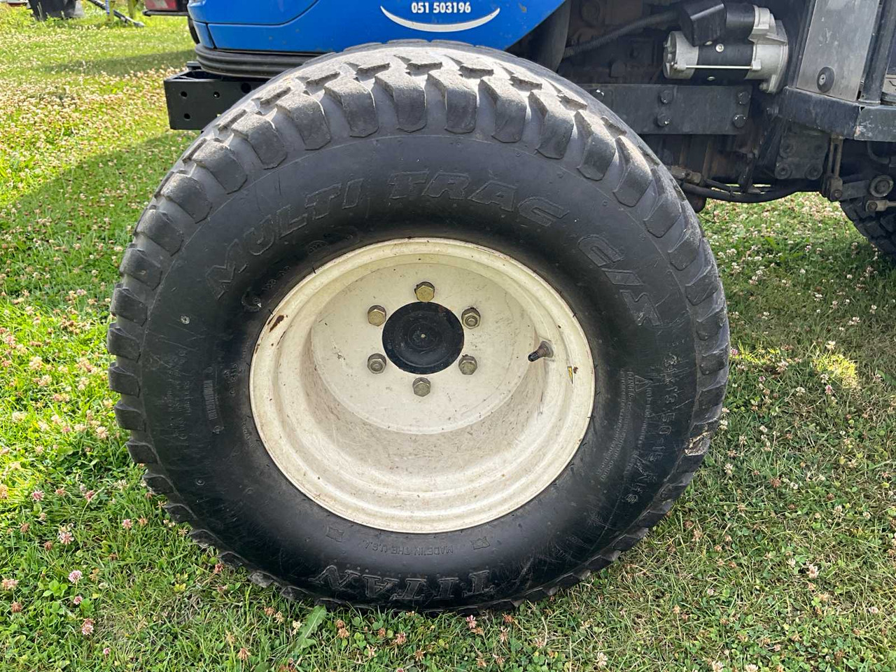 Mini tractor New Holland Boomer 50: foto 10
