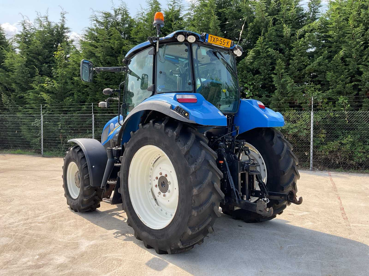 New Holland T5.105 - Tractor: foto 3 New Holland T5.105 - Tractor: foto 3