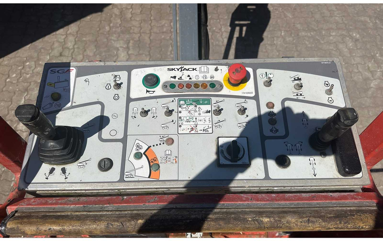 Plataforma elevadora Skyjack SJ86T: foto 46