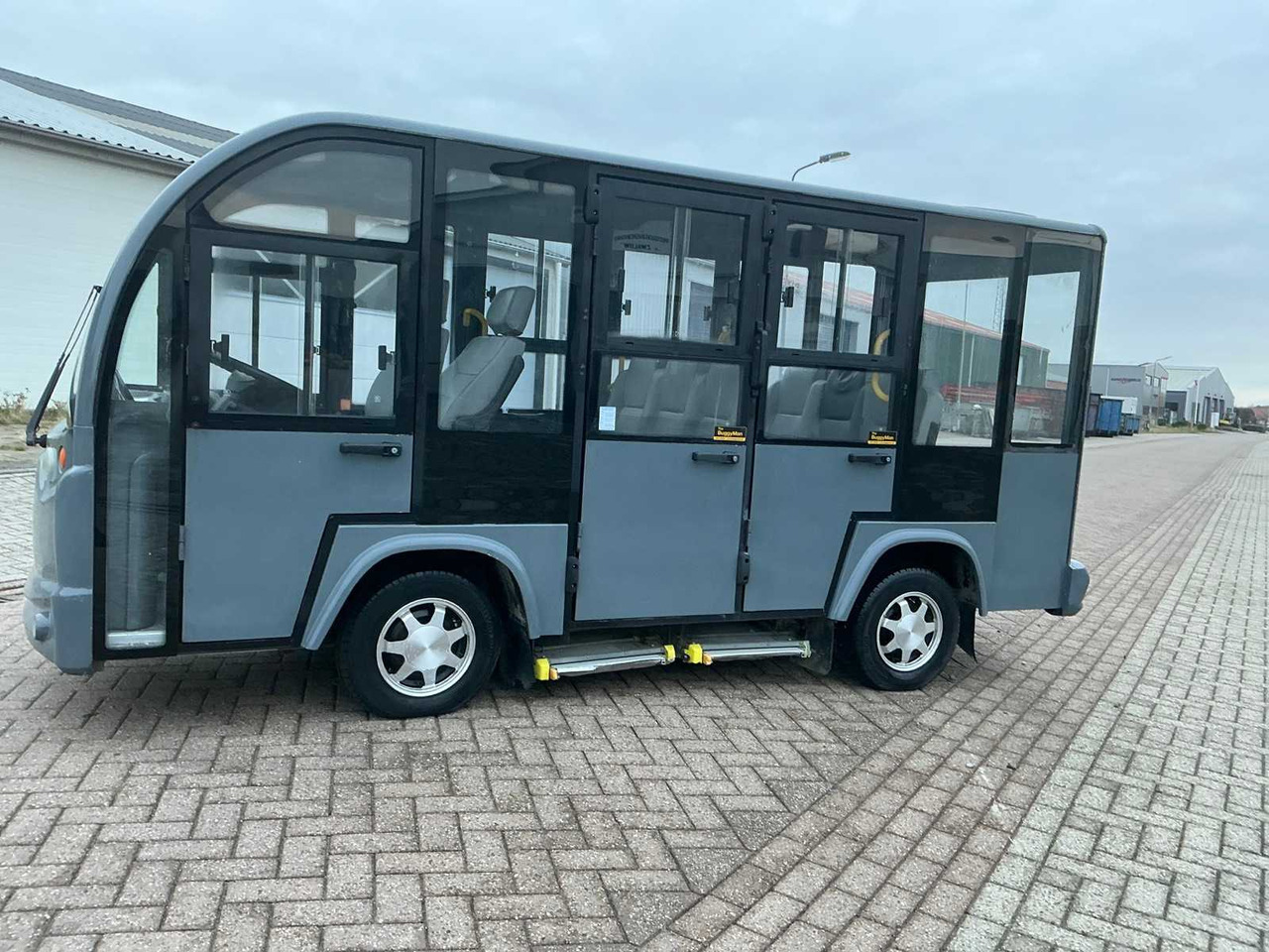 Towrite 8 seater bpv - Tractor municipal: foto 1 Towrite 8 seater bpv - Tractor municipal: foto 1