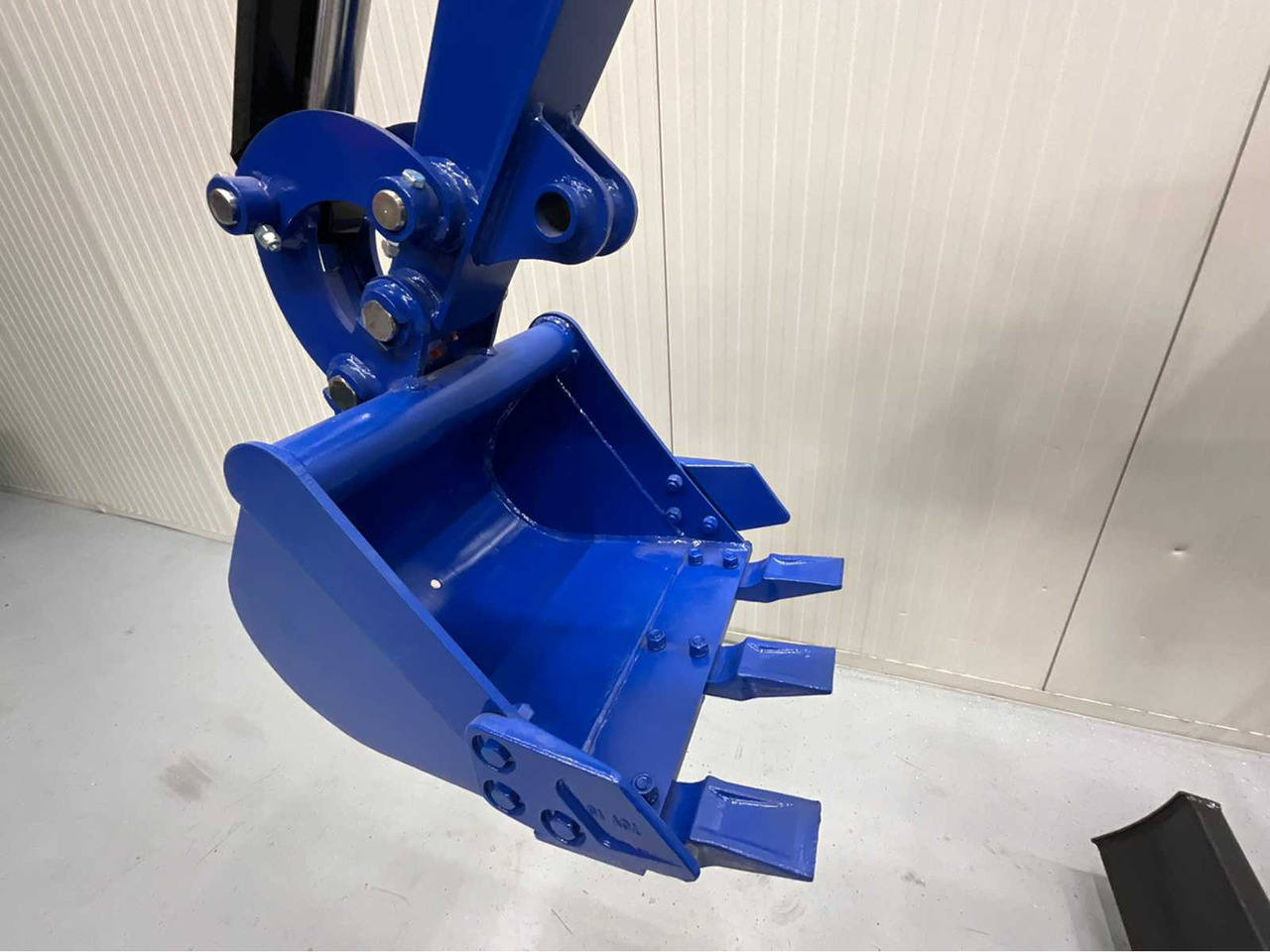 Excavadora ULTRA FORCE EQUIPMENT - NM-1800KG - CRAWLER EXCAVATOR WITH KUBOTA DIESEL ENGINE - 2025 INCL. 3 BUCKETS: foto 18