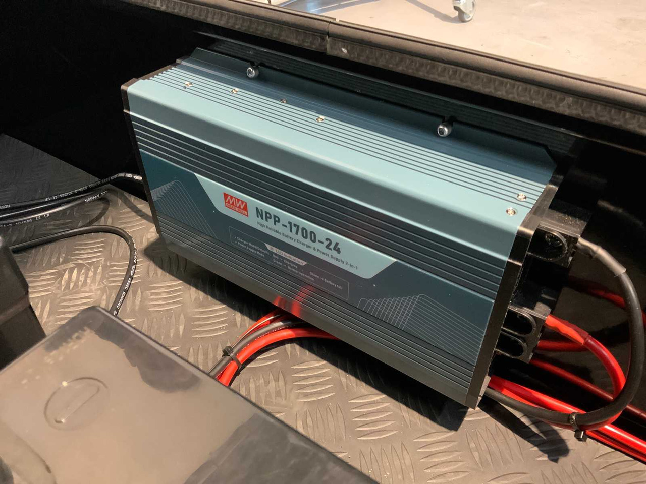 Equipo de construcción, Remolque Viplex tekstkar P8 ledscherm op aanhangwagen: foto 13