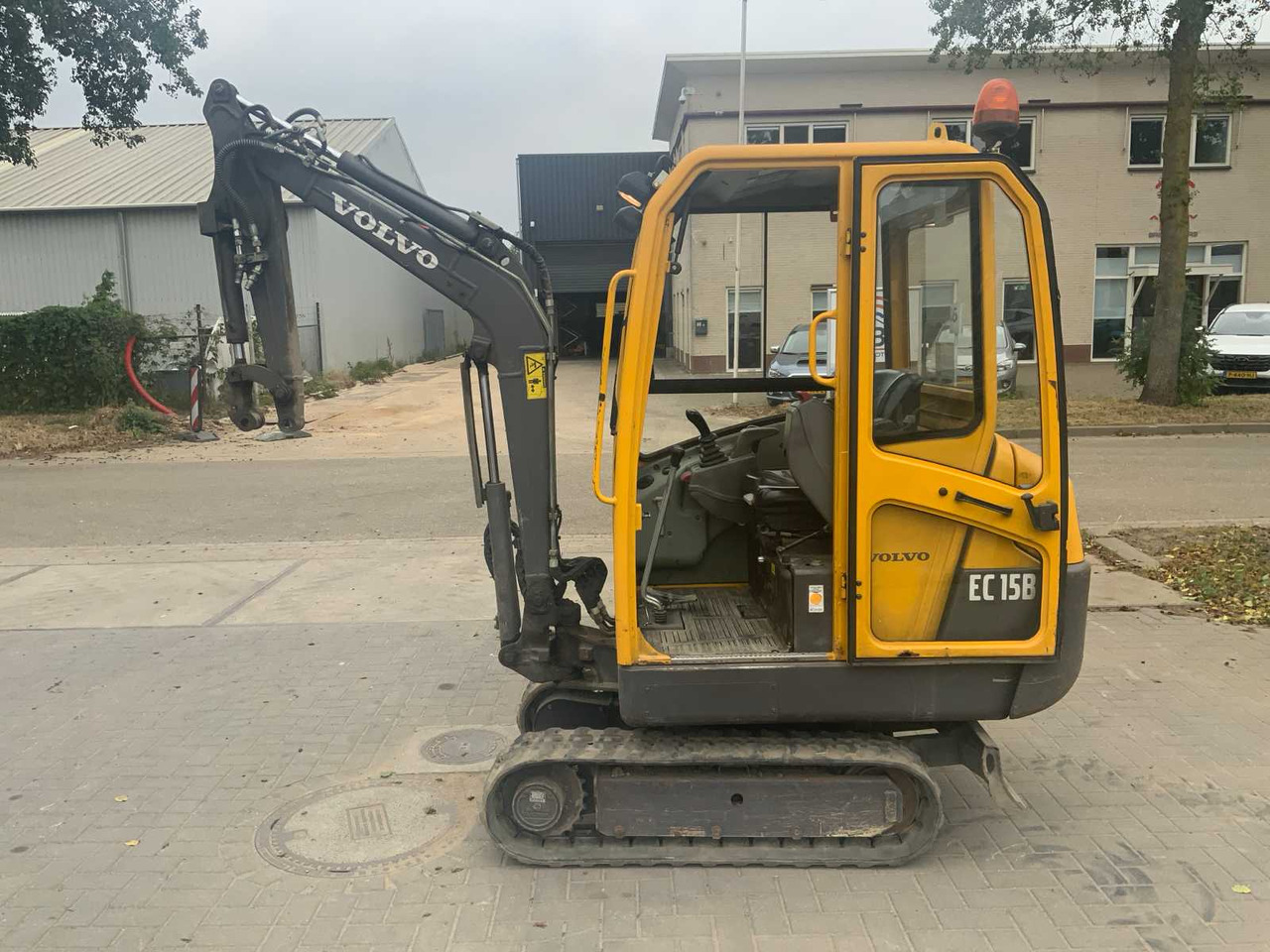 Volvo EC15B XR - Miniexcavadora: foto 2 Volvo EC15B XR - Miniexcavadora: foto 2