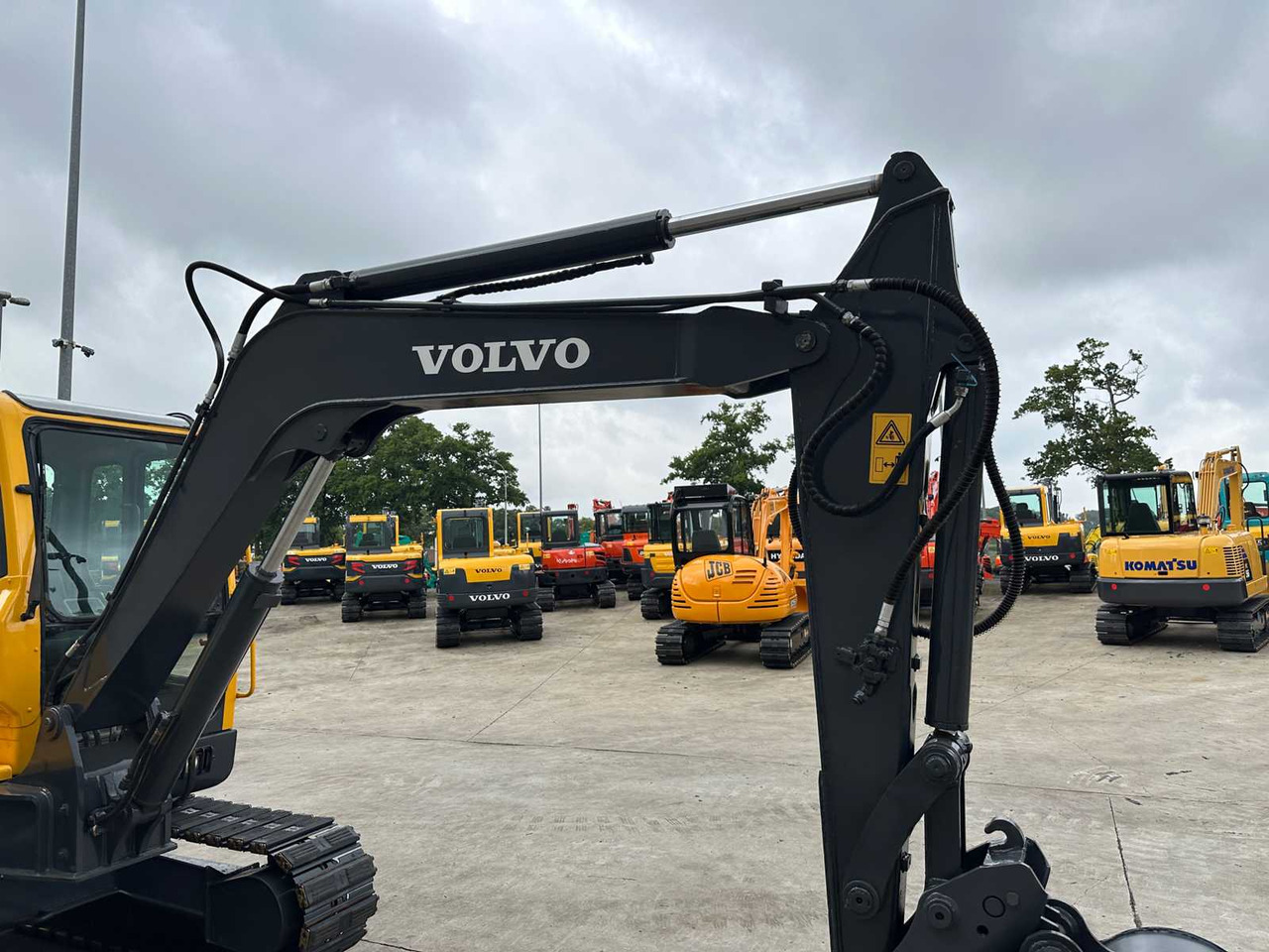 Excavadora de cadenas Volvo EC55B: foto 12