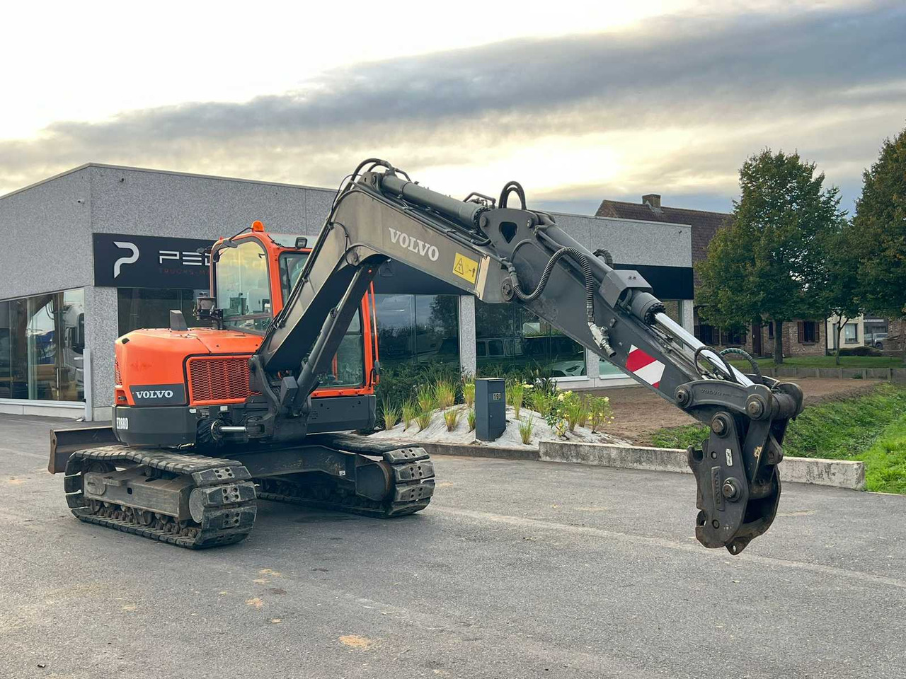 Volvo Excavator ECR88D - Excavadora de cadenas: foto 1 Volvo Excavator ECR88D - Excavadora de cadenas: foto 1