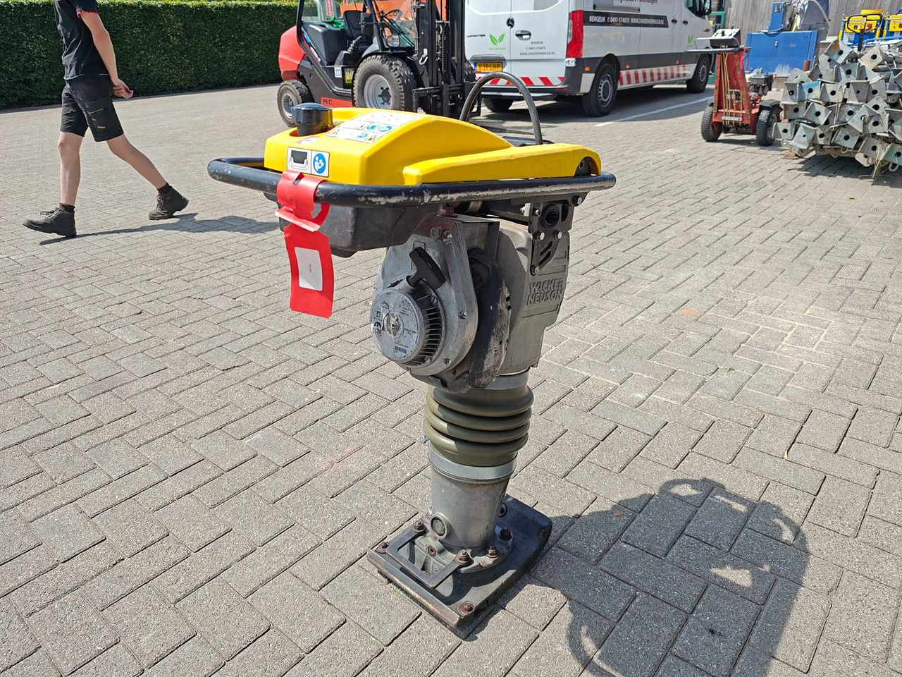 Wacker Neuson BS60-2 - Vibroapisonador: foto 5 Wacker Neuson BS60-2 - Vibroapisonador: foto 5