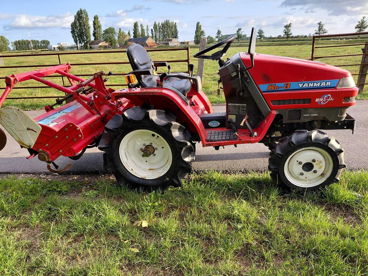 Yanmar KE-3 - Mini tractor: foto 1 Yanmar KE-3 - Mini tractor: foto 1